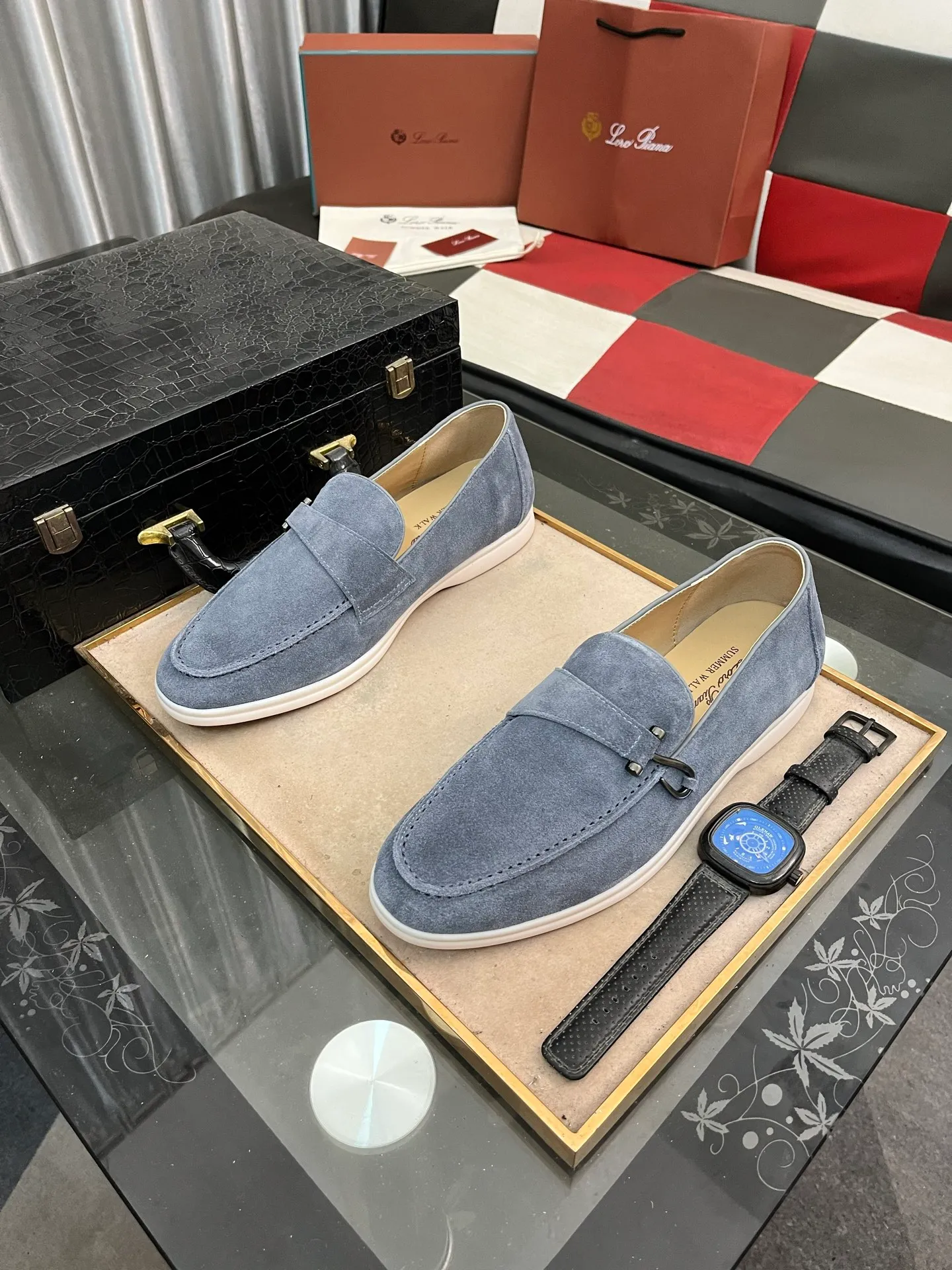 Men's Men's Shoes💰420⌚️⌚️【Loro Piana】LP couple's casual sneakers. Simple and fashionable, the upper is made of cow suede and leather. Sheepskin feet. Custom rubber sole. Size: Female 35-42 (35, 41, 42, 43 customized are non-refundable) Male 38-46 (45, 46 customized)